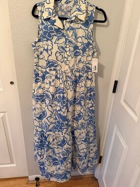 Tahari Blue and White Sleeveless Floral Jumpsuit